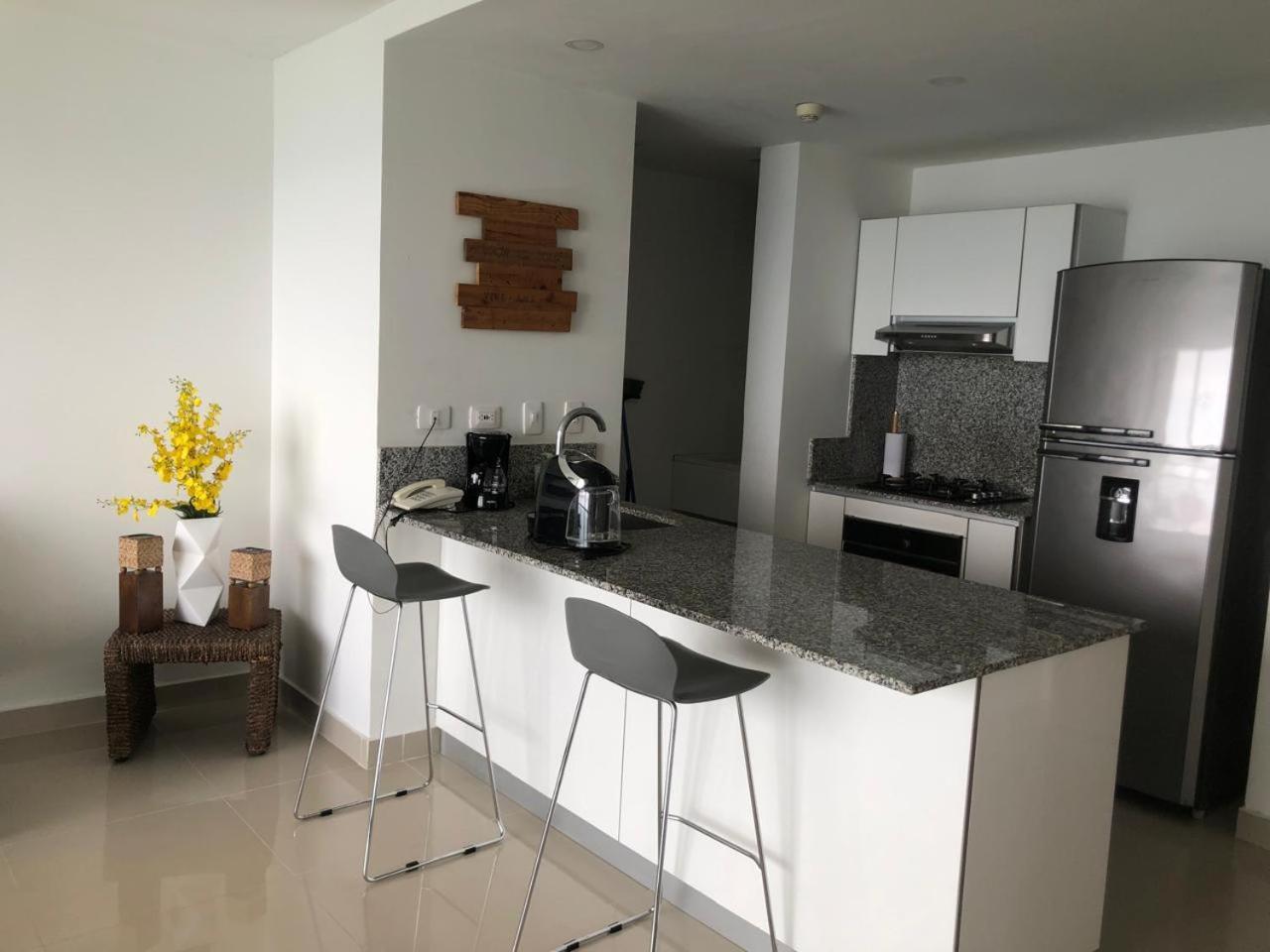 Ocean Front - 5 Stars View * Cartagena