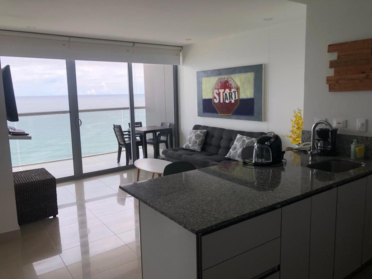 Ocean Front - 5 Stars View