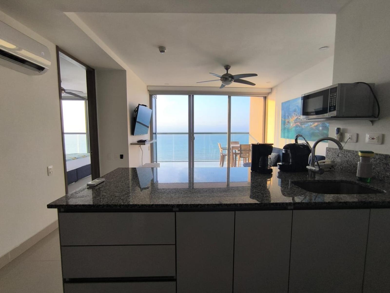 Ocean Front - 5 Stars View Apartamento *