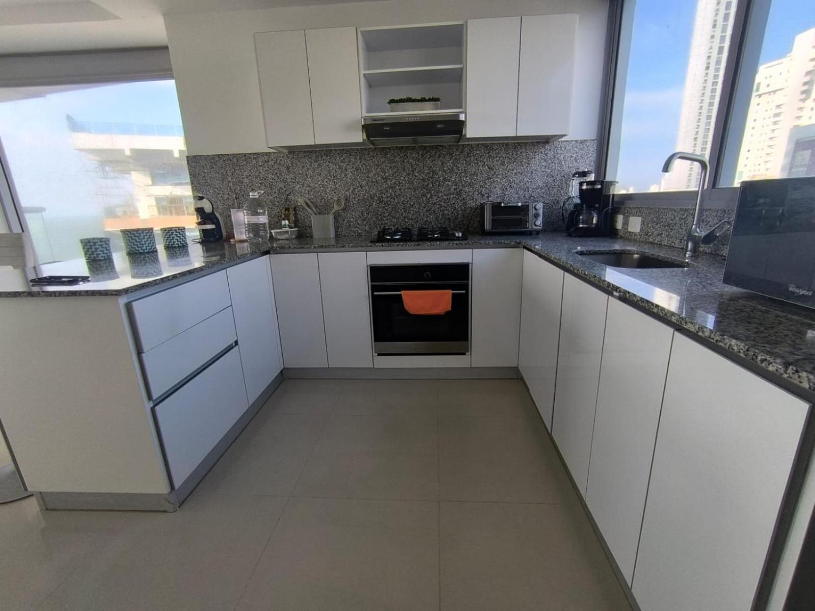 Ocean Front - 5 Stars View *